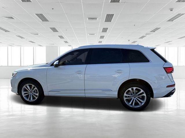 used 2025 Audi Q7 car, priced at $63,692