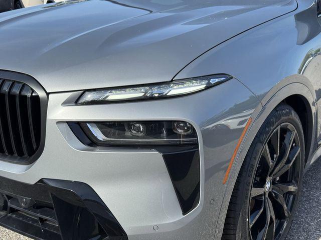 new 2026 BMW X7 car, priced at $100,175