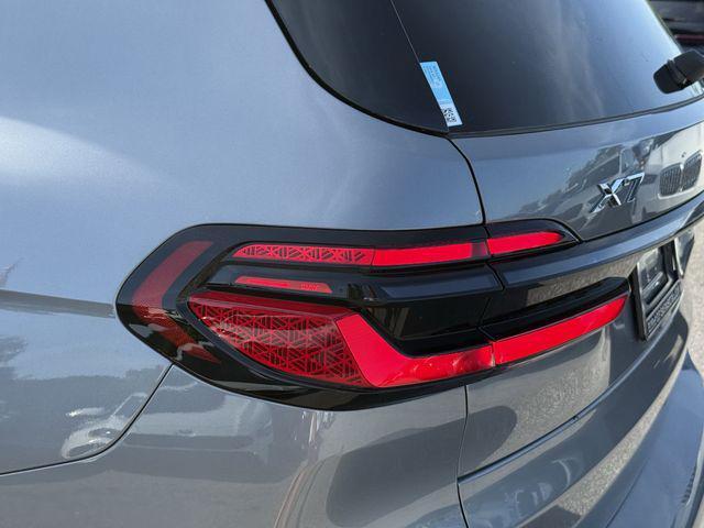 new 2026 BMW X7 car, priced at $100,175
