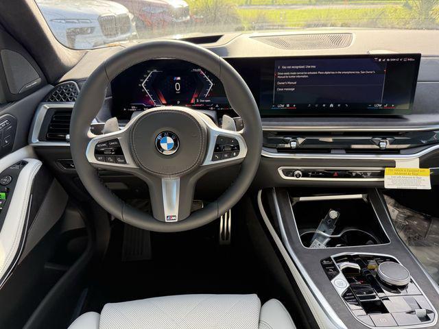 new 2026 BMW X7 car, priced at $100,175