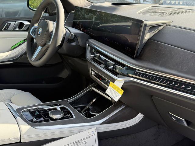new 2026 BMW X7 car, priced at $100,175