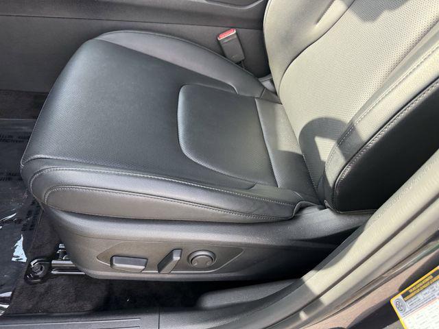 used 2025 Kia Sportage Hybrid car, priced at $30,508