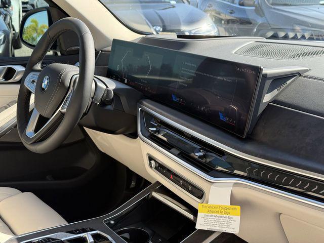 new 2025 BMW X7 car, priced at $94,325
