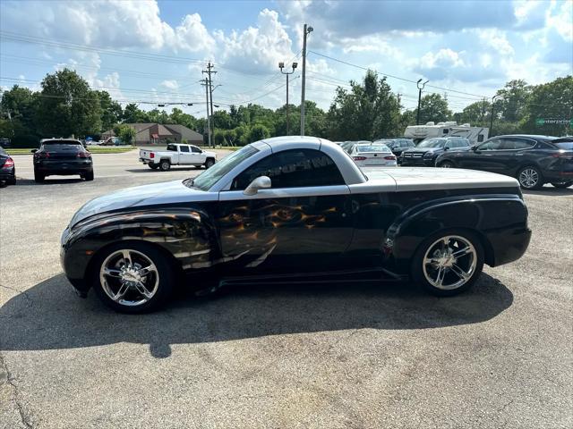 used 2005 Chevrolet SSR car, priced at $29,950