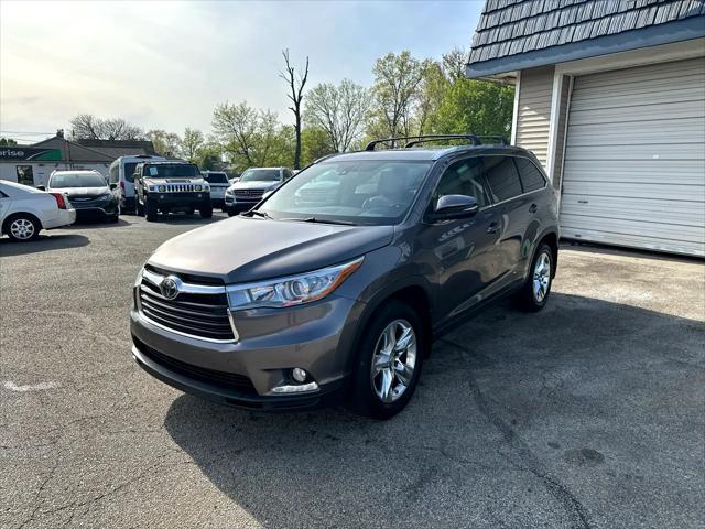 used 2015 Toyota Highlander car, priced at $18,526