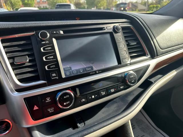 used 2015 Toyota Highlander car, priced at $18,526