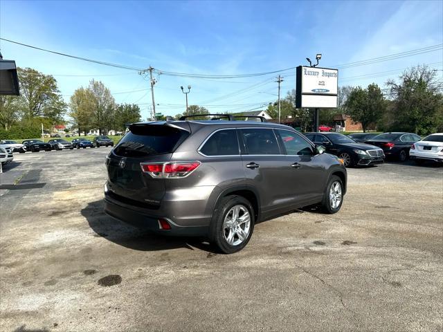 used 2015 Toyota Highlander car, priced at $18,526