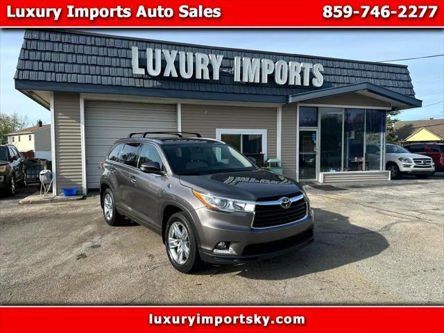 used 2015 Toyota Highlander car, priced at $18,526