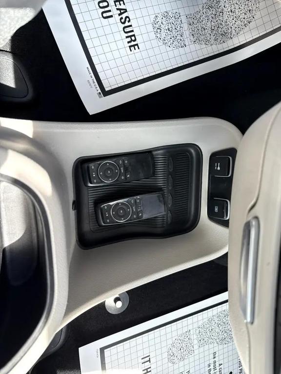 used 2018 Chrysler Pacifica car, priced at $17,500