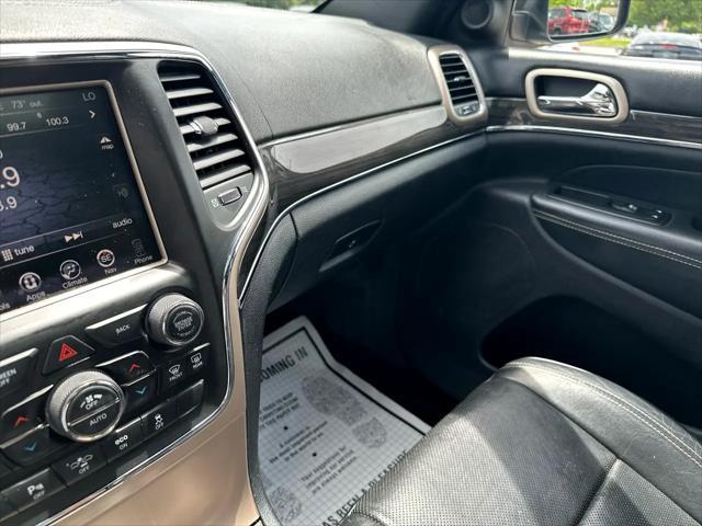 used 2015 Jeep Grand Cherokee car, priced at $13,500