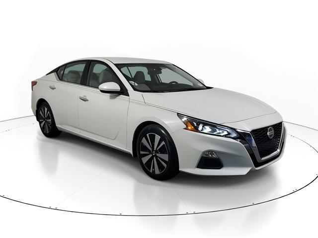 used 2022 Nissan Altima car, priced at $18,366