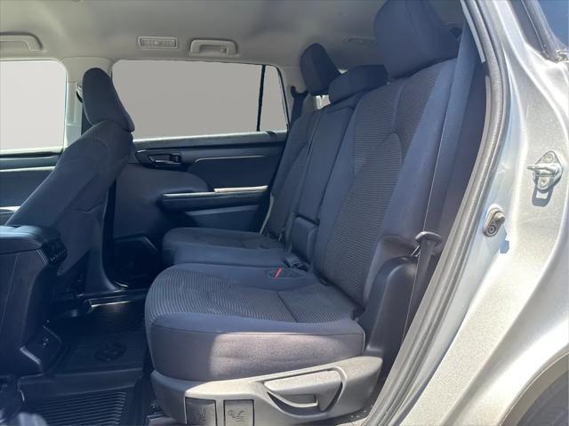 used 2023 Toyota Highlander car, priced at $35,999