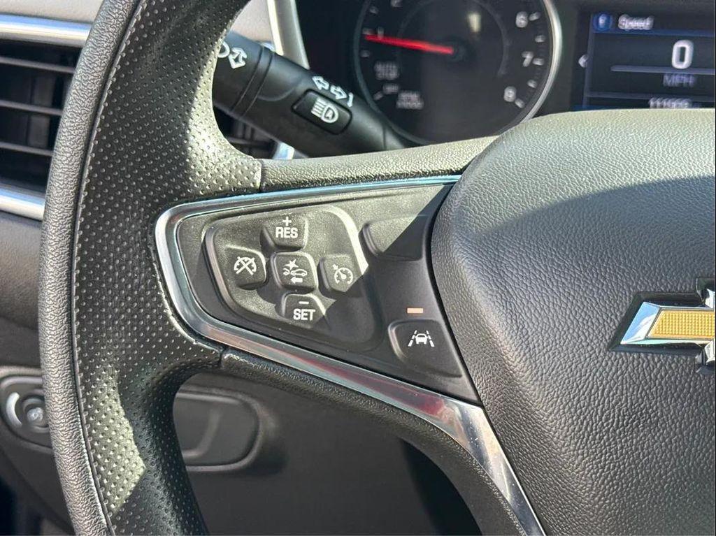 used 2023 Chevrolet Equinox car, priced at $18,999