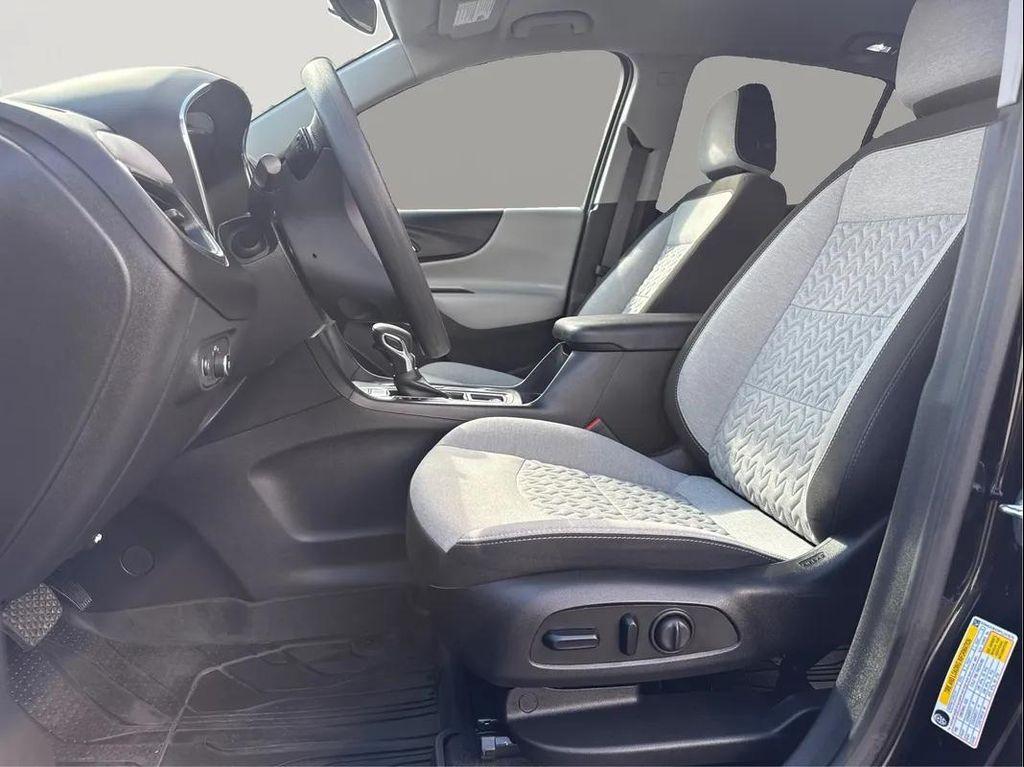 used 2023 Chevrolet Equinox car, priced at $18,999
