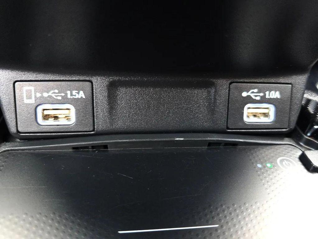 used 2022 Honda CR-V car, priced at $30,999