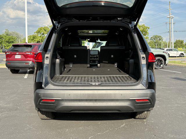 used 2025 Toyota Grand Highlander car, priced at $60,000