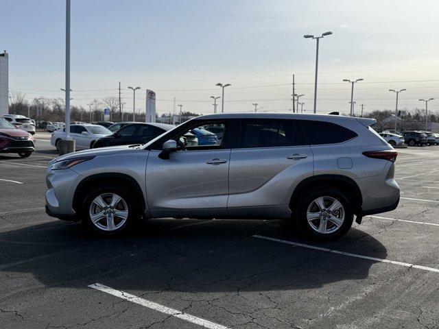 used 2024 Toyota Highlander car, priced at $38,091