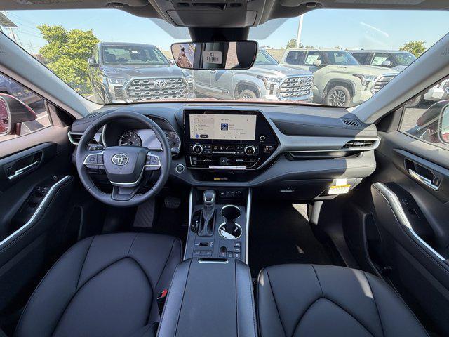 new 2025 Toyota Highlander car, priced at $48,153