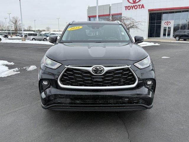 used 2022 Toyota Highlander car, priced at $35,695