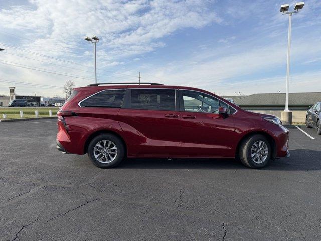 used 2022 Toyota Sienna car, priced at $38,879