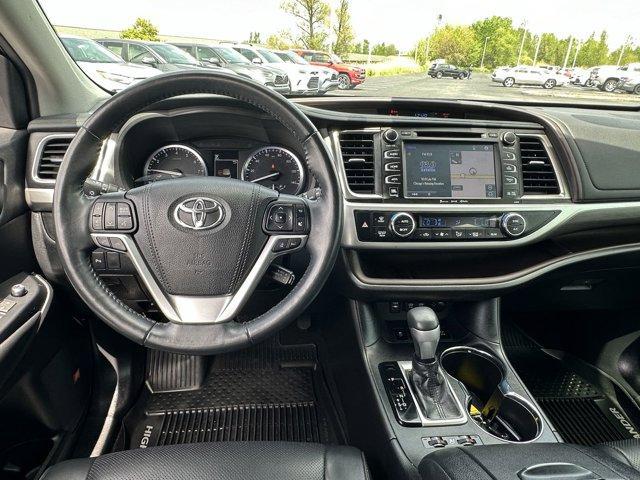 used 2019 Toyota Highlander car, priced at $32,750