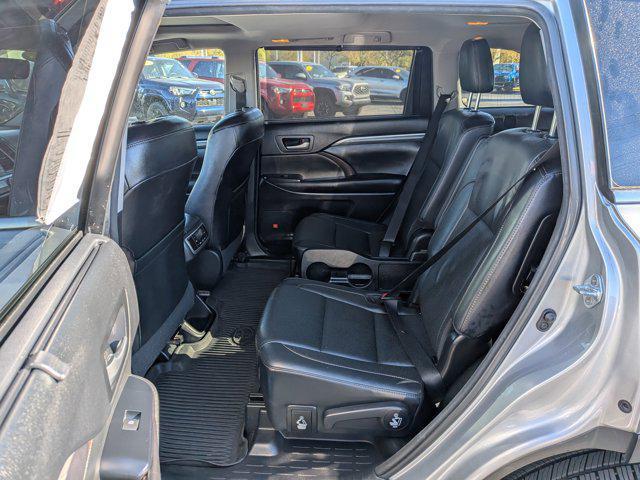 used 2017 Toyota Highlander car, priced at $16,500