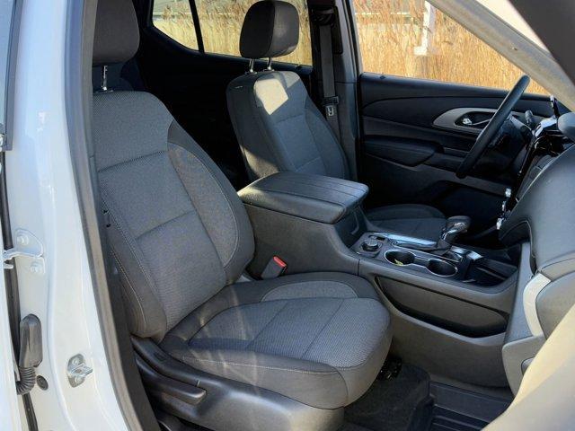 used 2023 Chevrolet Traverse car, priced at $26,172