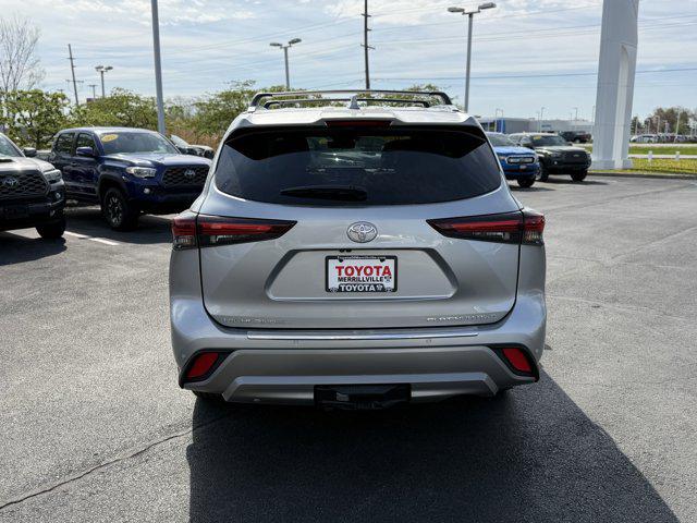 used 2024 Toyota Highlander car, priced at $47,869