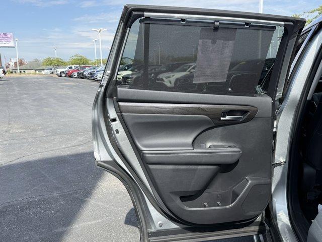 used 2024 Toyota Highlander car, priced at $50,365
