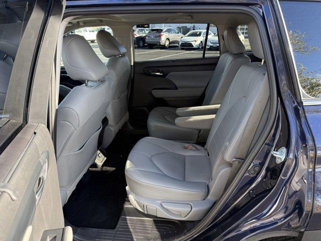 used 2021 Toyota Highlander car, priced at $34,005