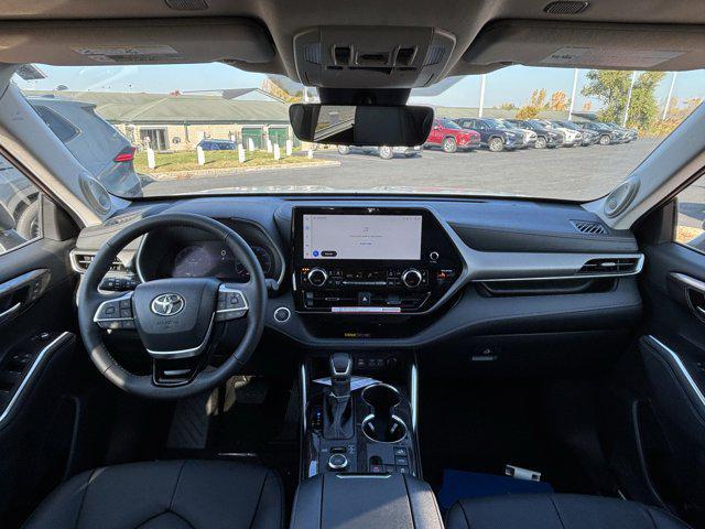 new 2026 Toyota Highlander car, priced at $50,229