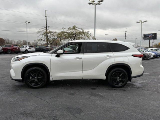 used 2021 Toyota Highlander car, priced at $31,688