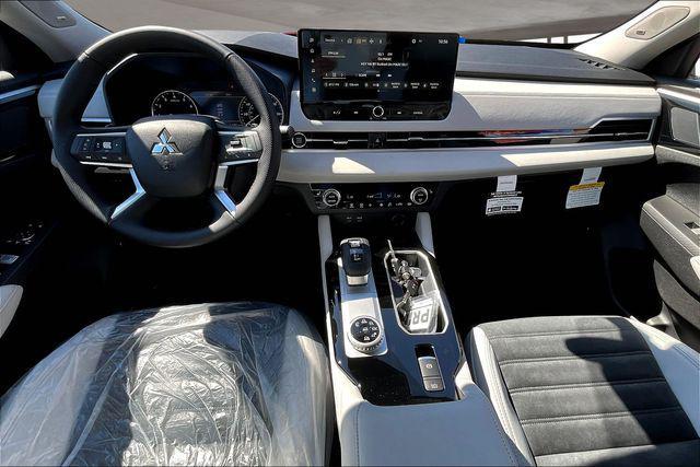 new 2025 Mitsubishi Outlander car, priced at $38,230
