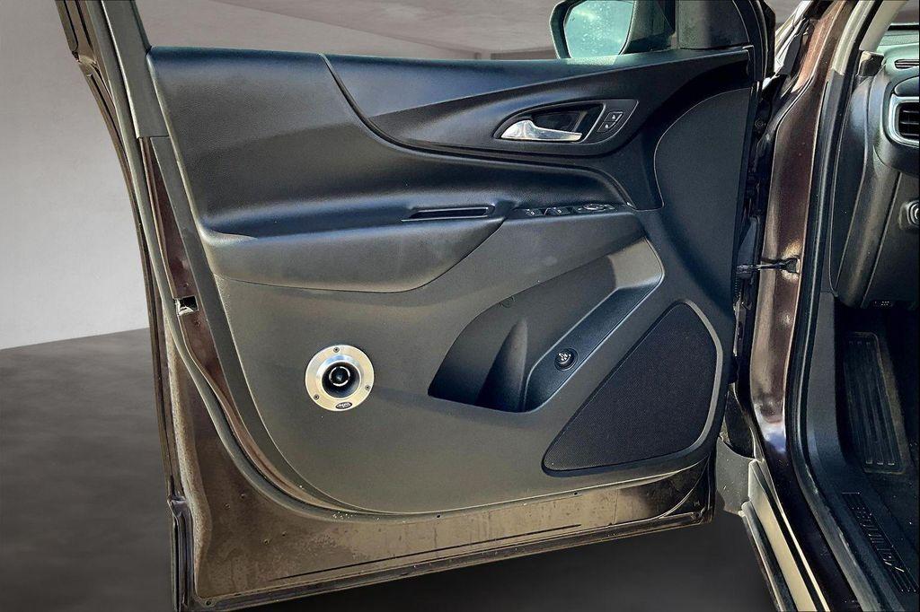 used 2020 Chevrolet Equinox car, priced at $15,668