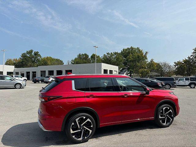 new 2024 Mitsubishi Outlander car, priced at $35,065