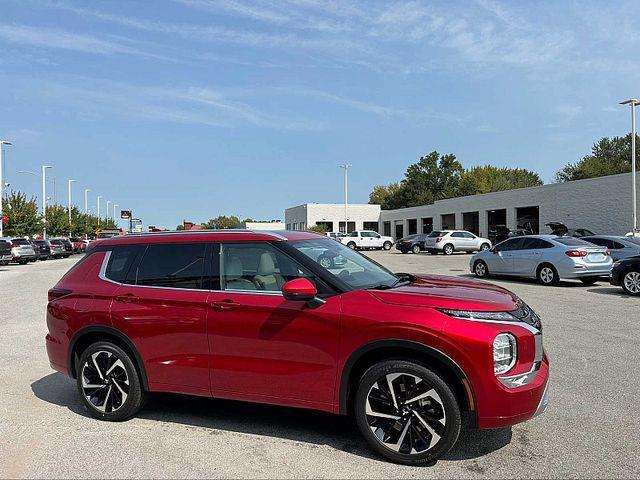 new 2024 Mitsubishi Outlander car, priced at $35,065