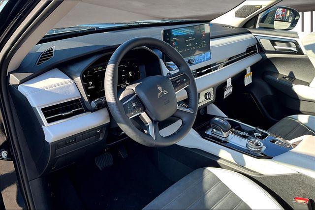 new 2025 Mitsubishi Outlander car, priced at $40,499