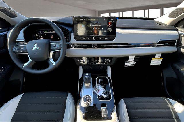 new 2025 Mitsubishi Outlander car, priced at $40,499