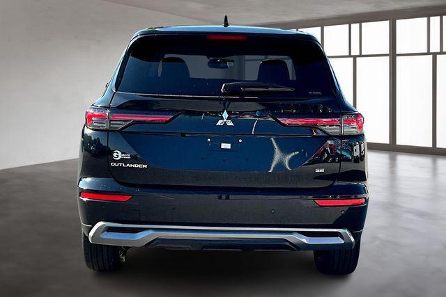 new 2025 Mitsubishi Outlander car, priced at $40,499