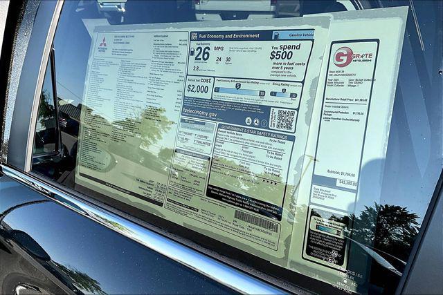 new 2025 Mitsubishi Outlander car, priced at $40,499