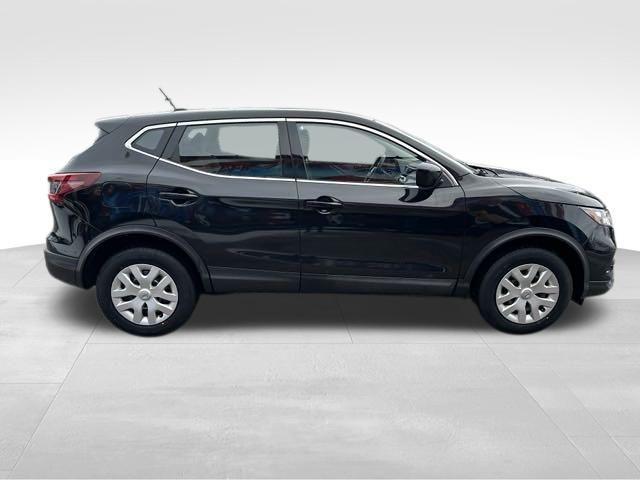 used 2020 Nissan Rogue Sport car, priced at $14,672