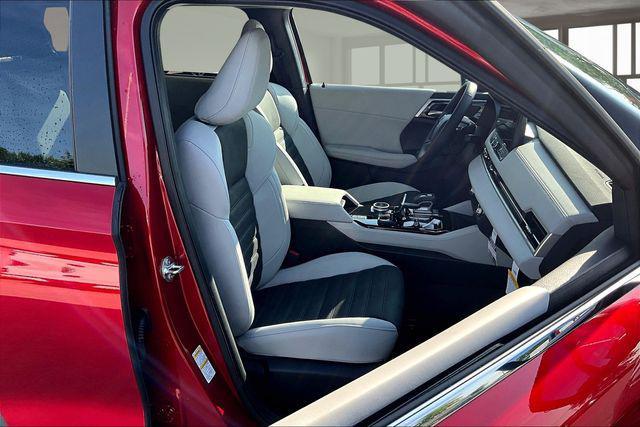 new 2025 Mitsubishi Outlander car, priced at $36,999