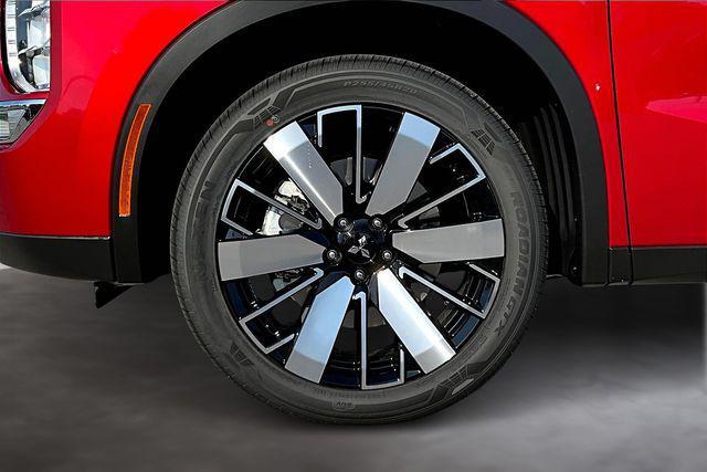 new 2025 Mitsubishi Outlander car, priced at $36,999