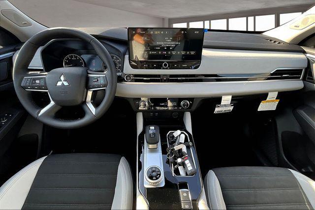 new 2025 Mitsubishi Outlander car, priced at $36,999