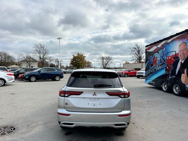 new 2024 Mitsubishi Outlander car, priced at $34,300