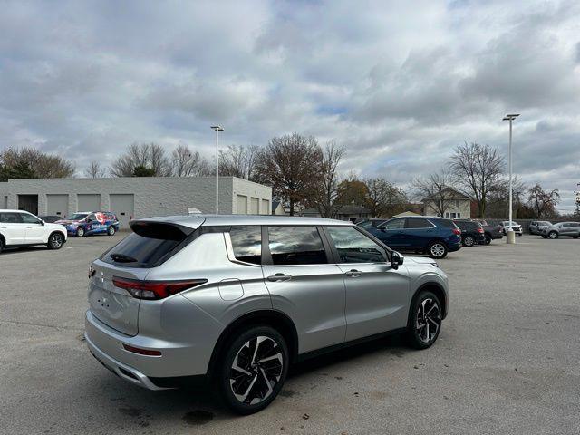 new 2024 Mitsubishi Outlander car, priced at $34,300