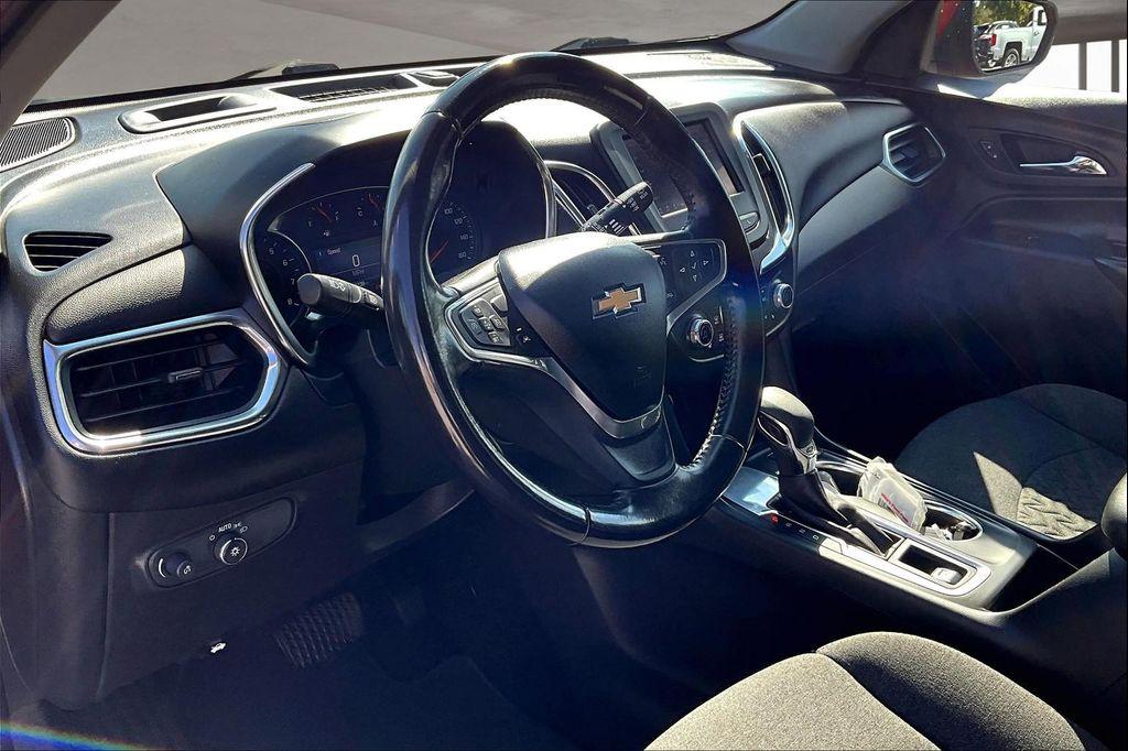used 2022 Chevrolet Equinox car, priced at $18,717