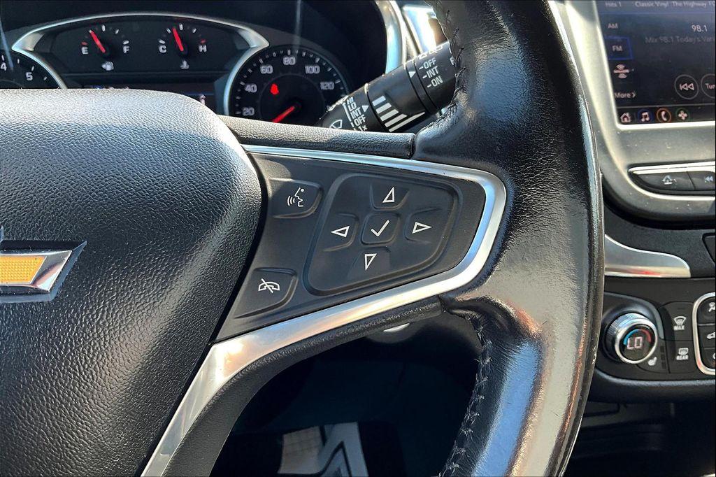 used 2022 Chevrolet Equinox car, priced at $18,717