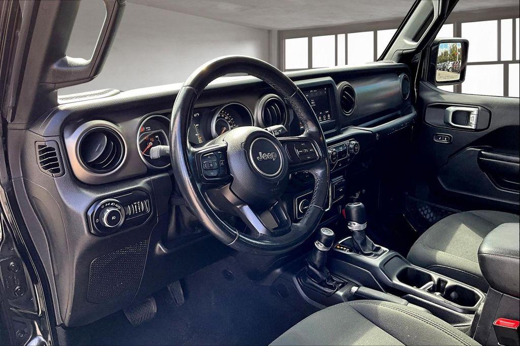 used 2021 Jeep Wrangler Unlimited car, priced at $27,827