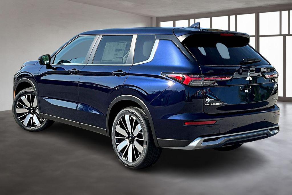 new 2025 Mitsubishi Outlander car, priced at $37,305
